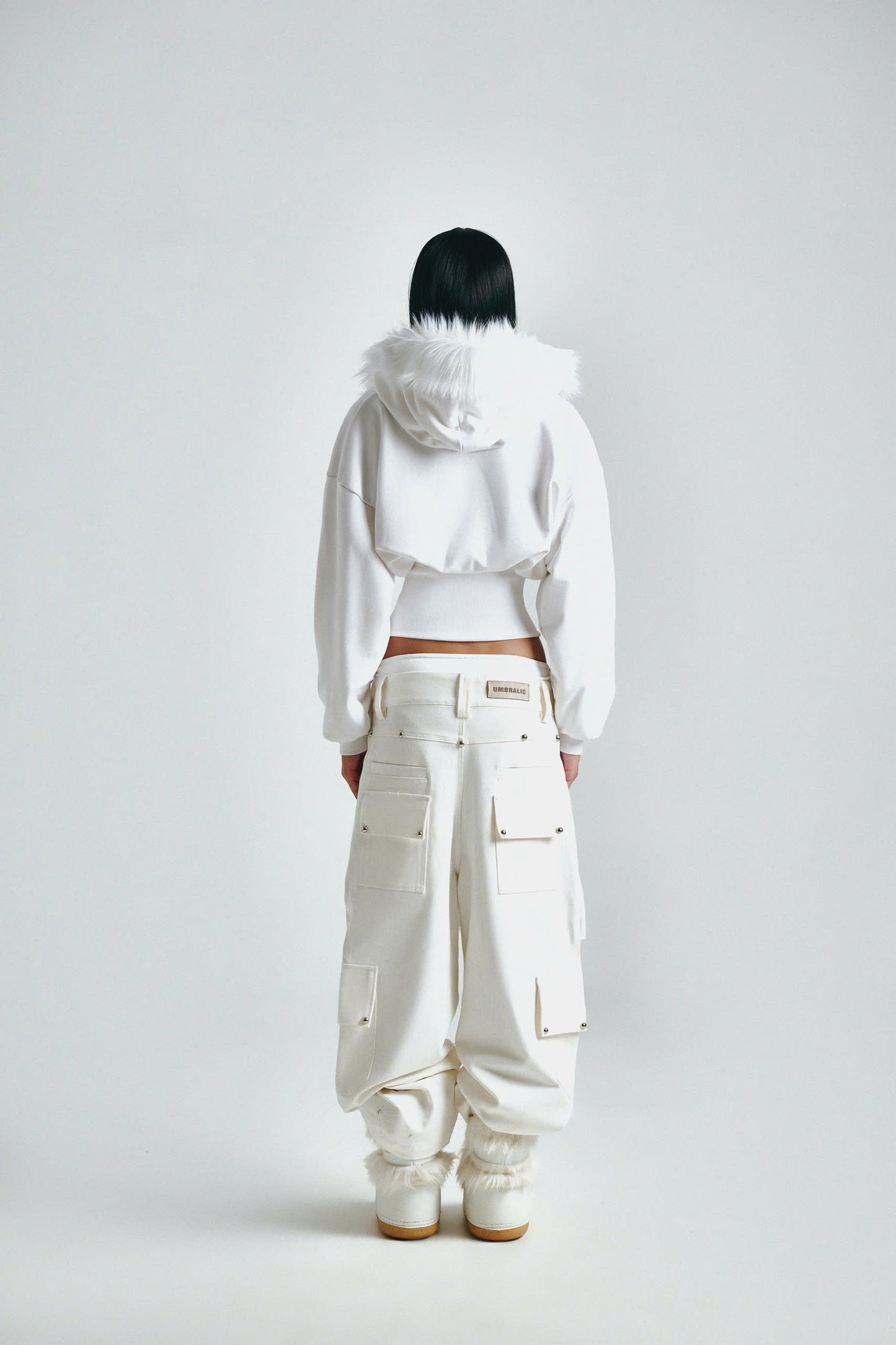 FF CROPPED WHITE HOODIE ZIP
